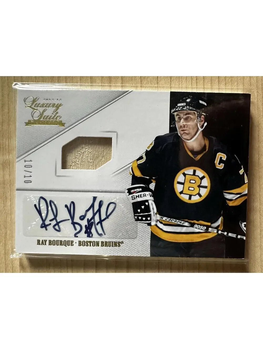 2012-13 Panini Rookie anthology Luxury Suite Ray Bourque #48 10/10